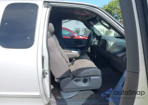 2003 Ford F-150 Lariat/Xl/Xlt z USA, uszkodzony, nr VIN 2FTRX17W53CA99608